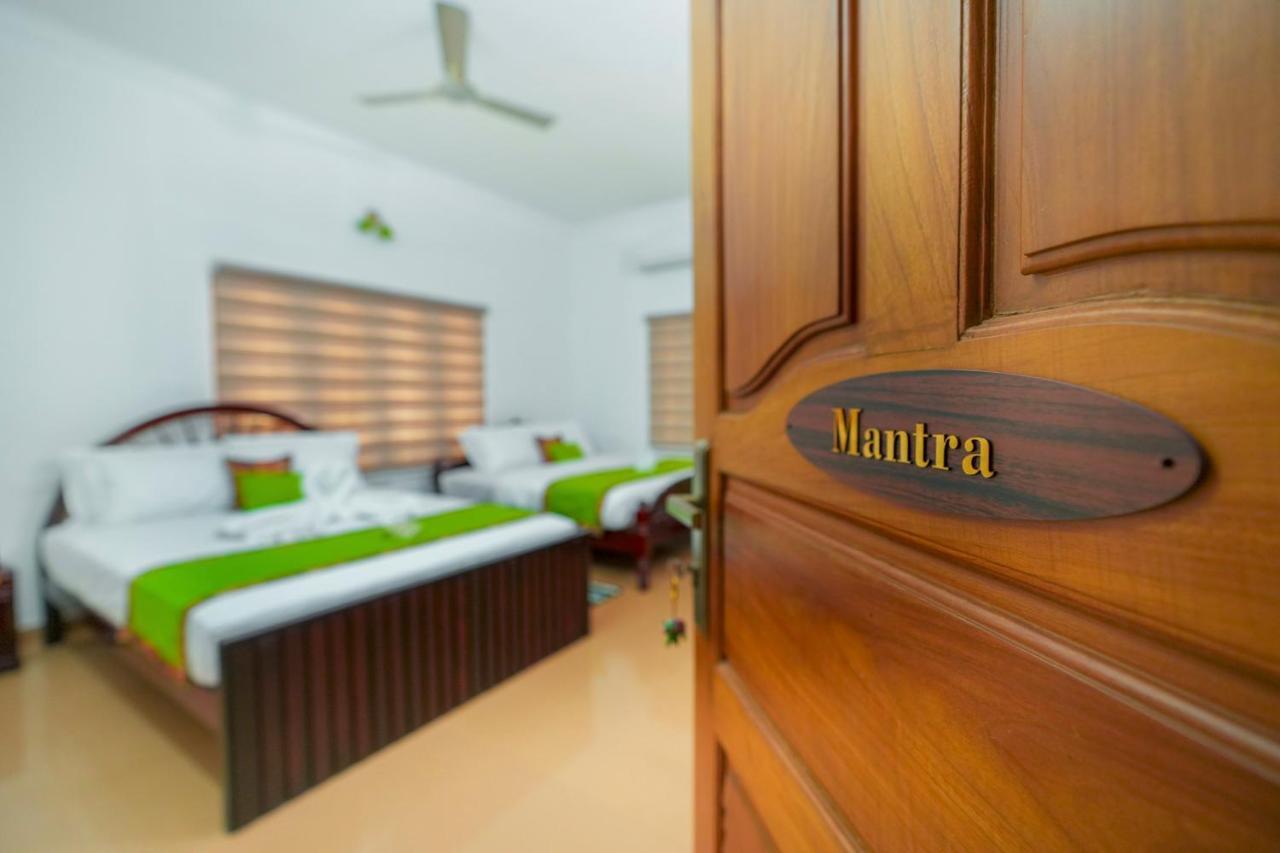 Parudeesa - Heavenly- Luxurious Palace Look-Near Cbd - Kerala - India With Breakfast Kāladi Chambre photo