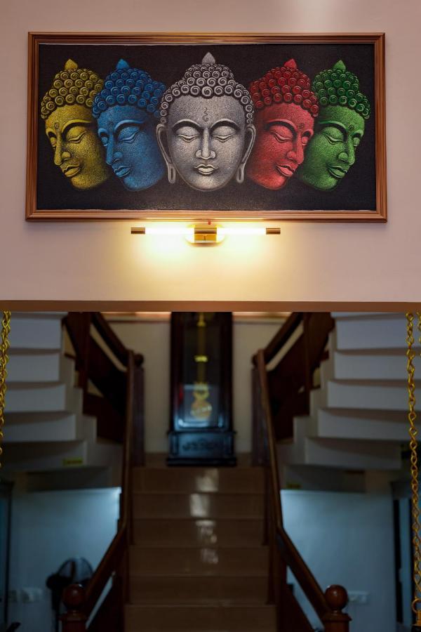 Parudeesa - Heavenly- Luxurious Palace Look-Near Cbd - Kerala - India With Breakfast Kāladi Extérieur photo