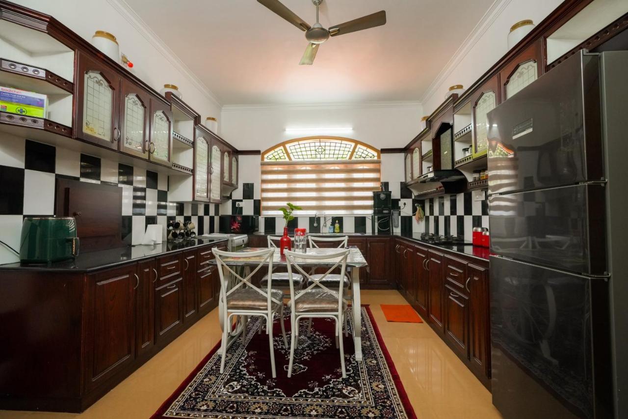 Parudeesa - Heavenly- Luxurious Palace Look-Near Cbd - Kerala - India With Breakfast Kāladi Extérieur photo