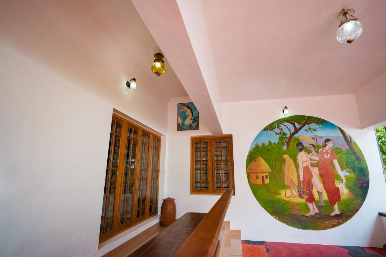 Parudeesa - Heavenly- Luxurious Palace Look-Near Cbd - Kerala - India With Breakfast Kāladi Extérieur photo