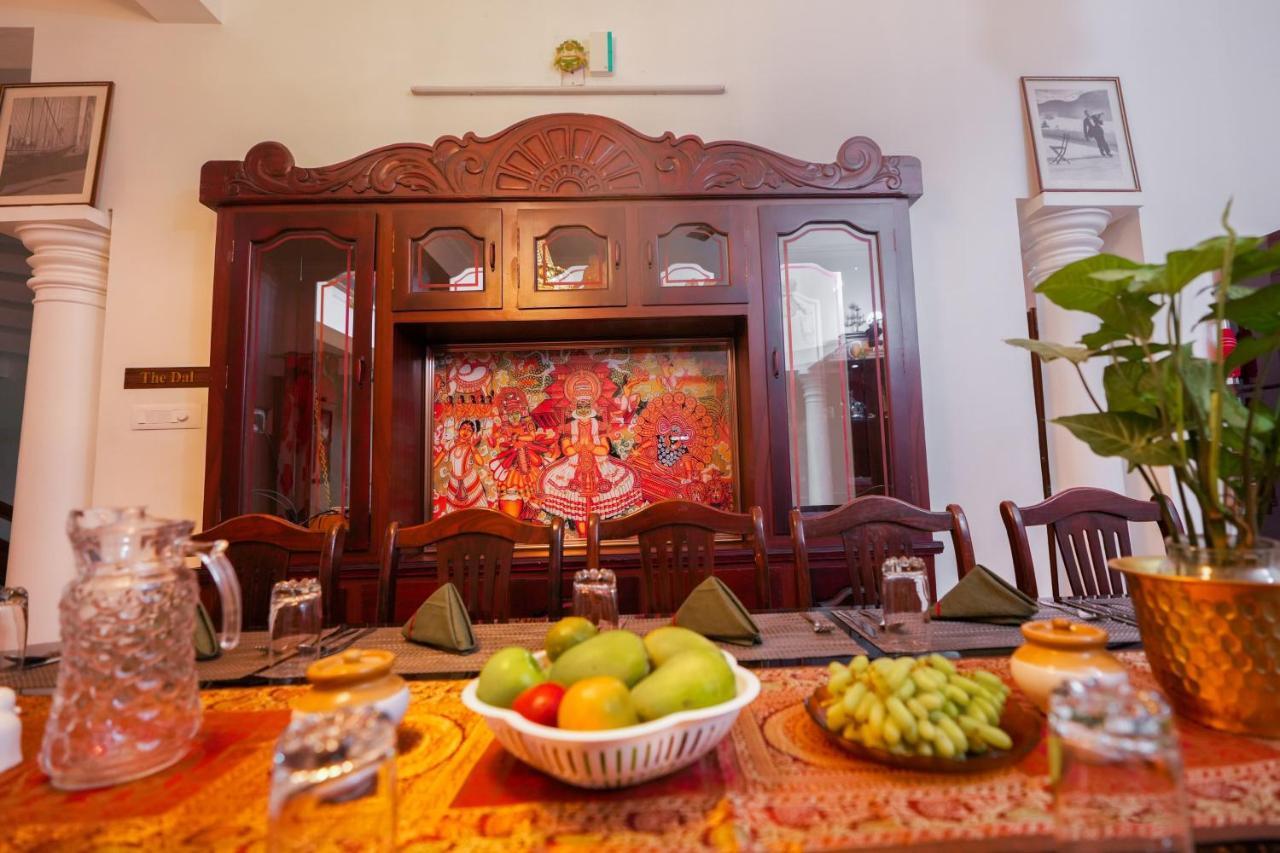 Parudeesa - Heavenly- Luxurious Palace Look-Near Cbd - Kerala - India With Breakfast Kāladi Extérieur photo
