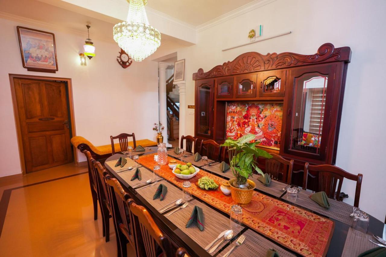 Parudeesa - Heavenly- Luxurious Palace Look-Near Cbd - Kerala - India With Breakfast Kāladi Extérieur photo