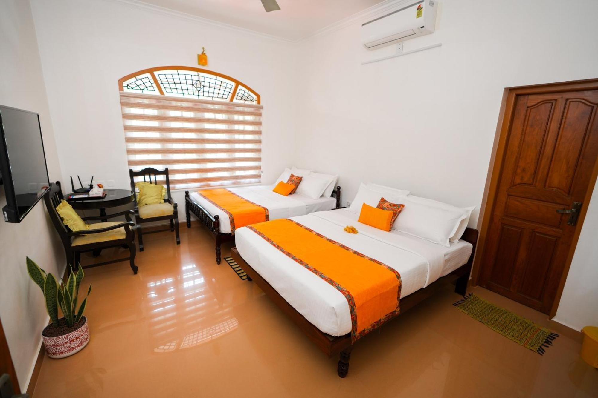 Parudeesa - Heavenly- Luxurious Palace Look-Near Cbd - Kerala - India With Breakfast Kāladi Extérieur photo